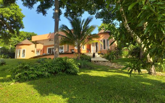 Pearl Islands, Charming House on Saboga